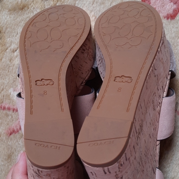 COACH beige platform sandals - Picture 9 of 9